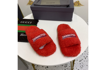 BLCG SLIPPERS