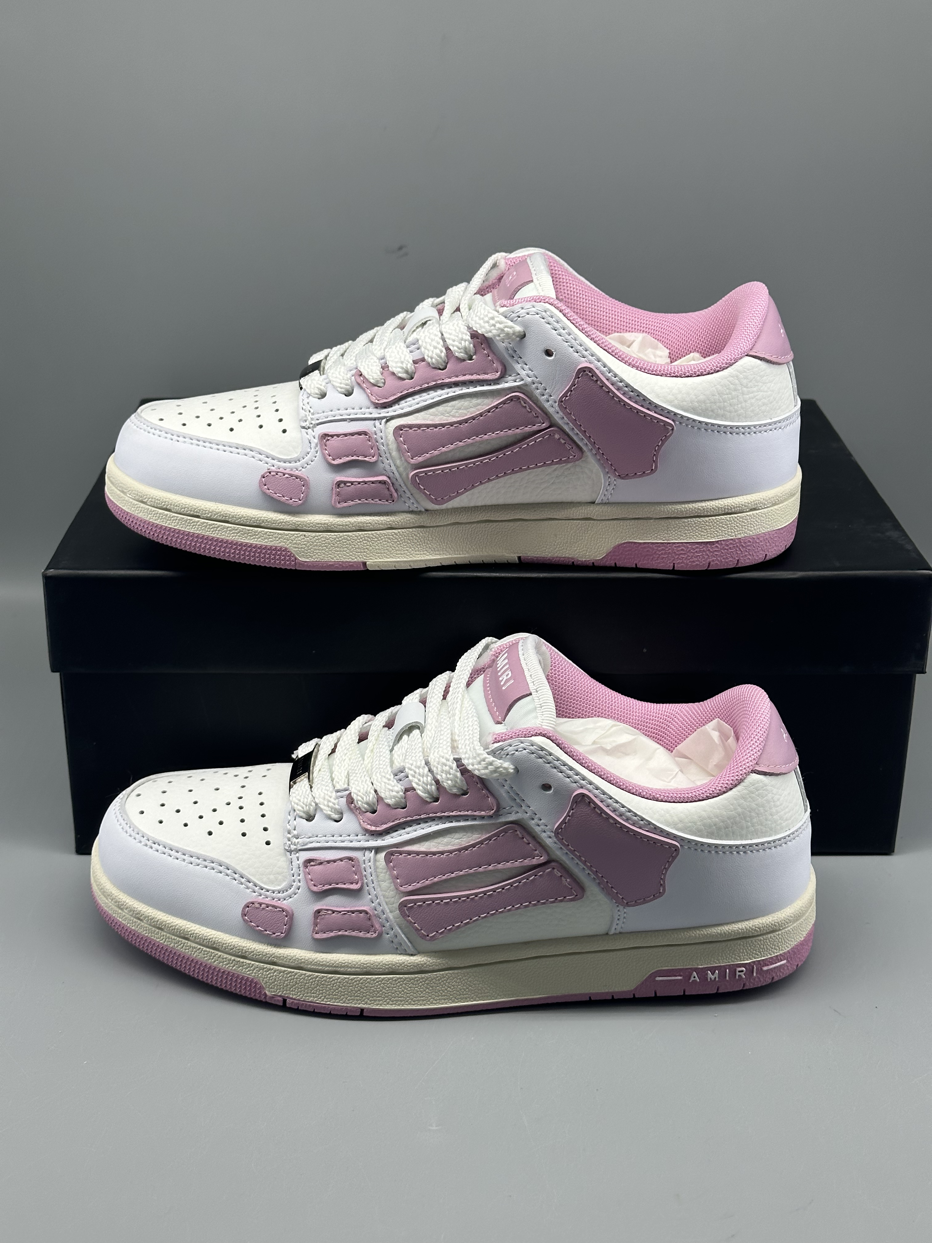 AMIRI Skel Top Low White Pink