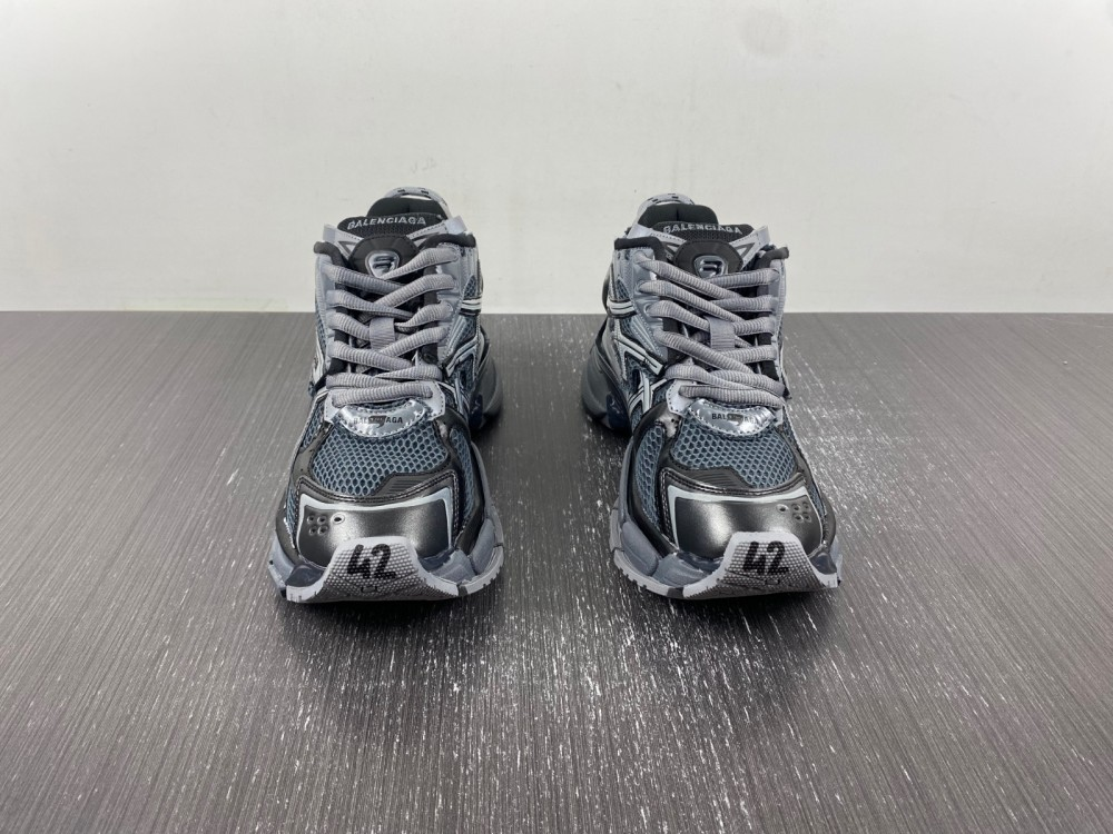 Balenciaga Runner SNEAKER